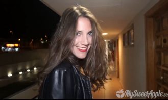 Hero Beyond Adullt Game Screenshot (6)