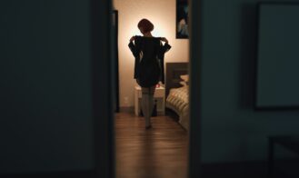 Alice A Hard Life Adult Game Screenshot (3)